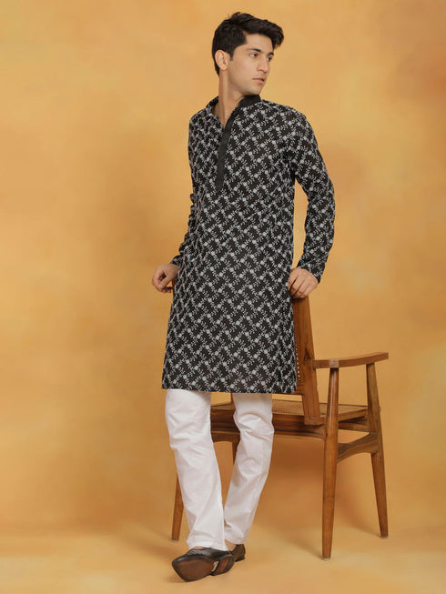 Vastramay Men's Black And White Cotton Kurta And Pyjama Set